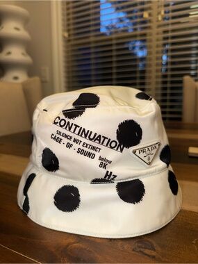 Prada White Bucket Hat with Black Print - CONTINUATION Motif